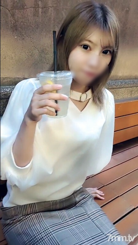 FC2-PPV-2655009 与在酒店无法忍受的朋友美容师中出*外观