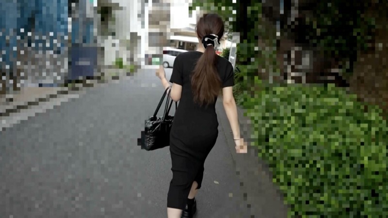 FC2-PPV-4792519 「业余厕所高潮」系列第37话！广告公司职员Mayu（25岁）是一名「小变态厕所女孩」。