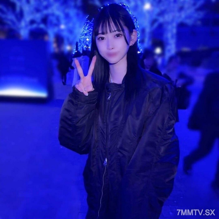 FC2-PPV-4597323 ♡ 22岁，专业美容师，从未进出。这位女士的性格已经达到了呻吟声的巅峰！她无法抵抗拒绝，抽插紧致，射出下一个，沉浸在快感之中。