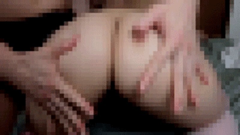 FC2-PPV-4804316 日本最棒的翘臀被揉捏、舔舐和彻底插入，如此性感的臀部，简直就是一场狗式性爱盛宴。