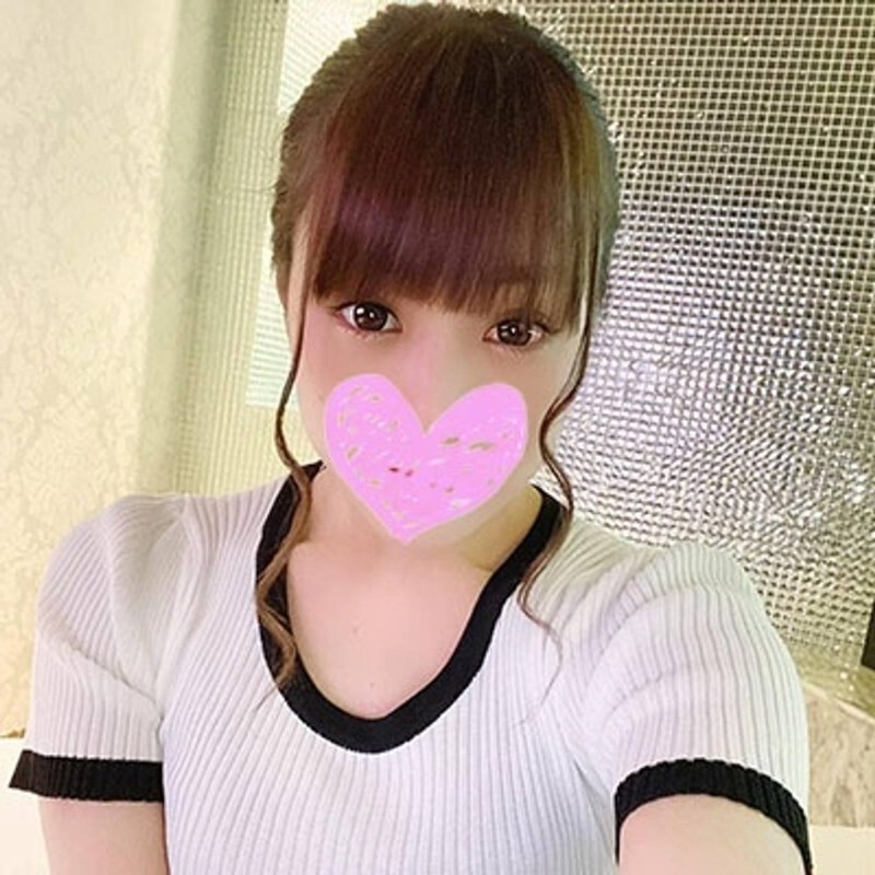 FC2-PPV-4808475 一个纯真温柔的女孩！一个超级温柔的美人，只要一个拥抱就能让你感受到满满的爱。第一人称视角，极致的奶油派性爱！