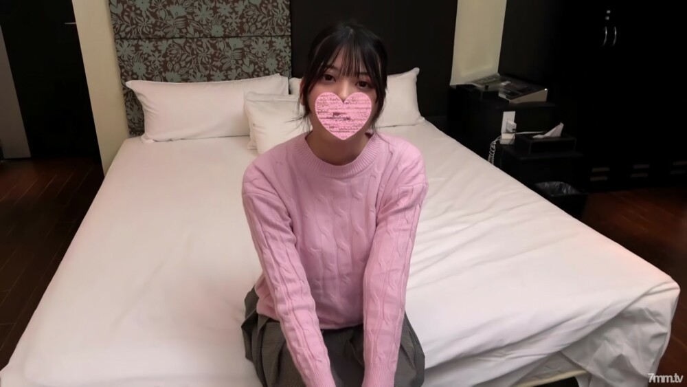 FC2-PPV-2670210 E罩杯女大学生的日常生活。怀著好奇心了解到的宅男生活和夜间秘密会面。