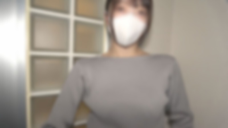 FC2-PPV-4849097 ♡ 2月23日前半价【无码，完全业余，生猛内射】一位身材高挑纤细的可爱OL。虽然她表情冷淡，但她的私处却很湿润。当男人舔舐她和他的大鸡巴时，她的脸色变得淫荡起来！生猛内射在她光滑的私处