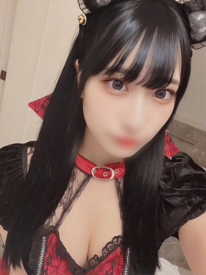 FC2-PPV-4851509 【无码/首次大量颜射/首次角色扮演】传奇美女S酱！她的首次角色扮演！明星级美颜，以及一次大量颜射！ 【高清原版5GB】