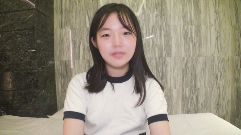 FC2-PPV-4866889 【未删减版】她那暴露的灯笼裤引发了无法抑制的幻想！穿著灯笼裤的纯真口交**，被蓝色的汗水和气味浸透了！ ！