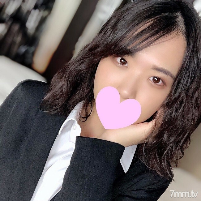 FC2-PPV-2771611 Yuko 20 岁 一个在农村长大的天真女孩！几乎是一个有经验的人的处女！求职学生的美体上第一次阴道射精x大蜜桃屁股颜射！ FC2-PPV-2771611