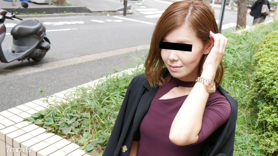 103120-378 业余妻子的第一次拍摄文件 86 Saori Hoshino