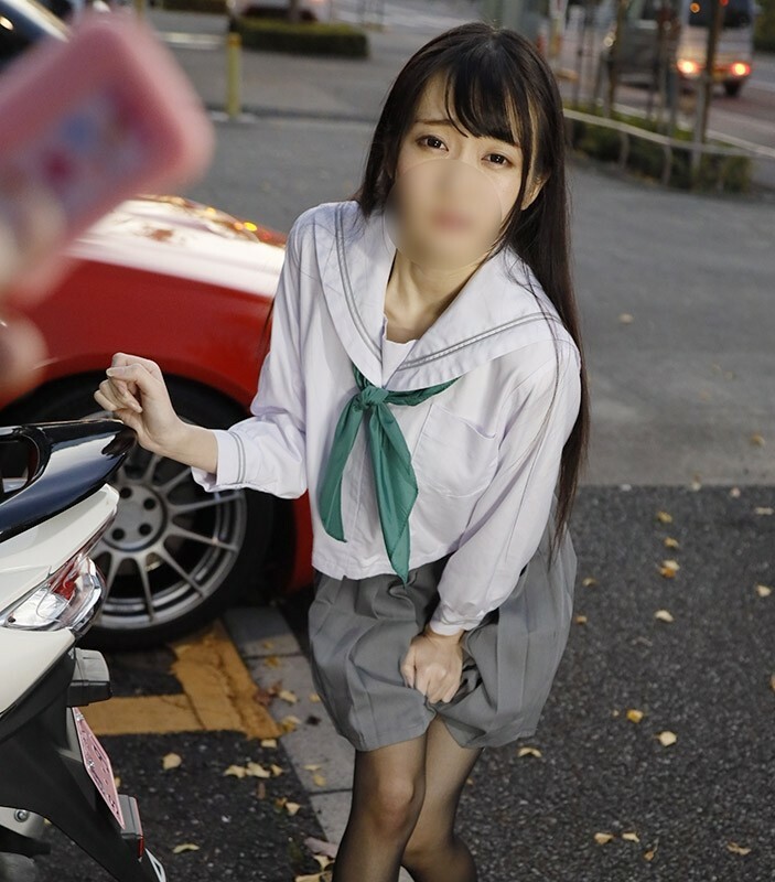 FC2-PPV-2905769 【水手服遥控自行车】我未来的梦想是当钢琴家，当我把遥控自行车放在一个纤细骨感小胸妹子身上时，她摔倒了，摔断了背，还高潮了【个人视频】