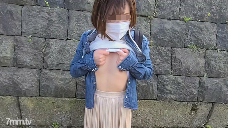 FC2-PPV-2915551 【奖励2：仅1周】让带孩子玩的零食妈妈从妈妈到女人回家。 [个人] 在空荡荡的房子里，一边用另一根棍子喘气，一边在阴道后部射出阴道射精。 .. .. FC2-PPV-2915551