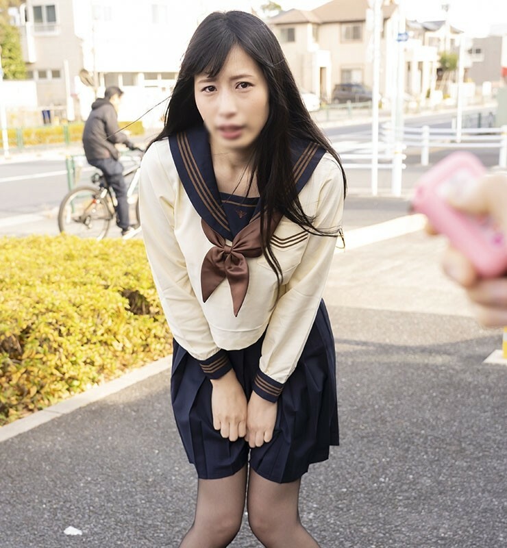 FC2-PPV-2937022 【水手服遥控自行车】当我把遥控自行车放在修长美腿的黑直J型上路上时，她摔倒了，摔断了背，还高潮了【个人写真】