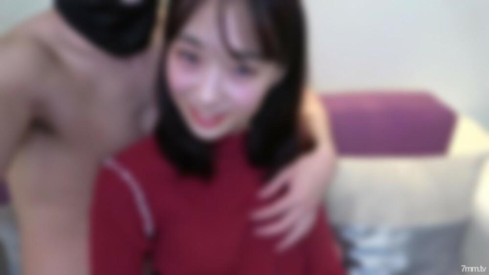 FC2-PPV-3074549 某著名大学学习英语文学的一年级学生。 18岁白皙修长美人。充满笑容和魅力的表情完全变了，一位经验丰富的人的未经验的阴部因反复喊“泡菜……”而湿透了。即使是大量的面部射精，脸上也会露出灿烂的笑容。