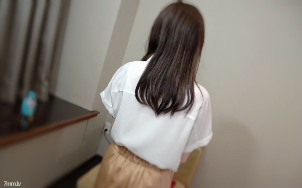 FC2-PPV-3133731 一张漂亮的脸蛋是正统美女OL，给人的感觉甚至是优雅和知性。