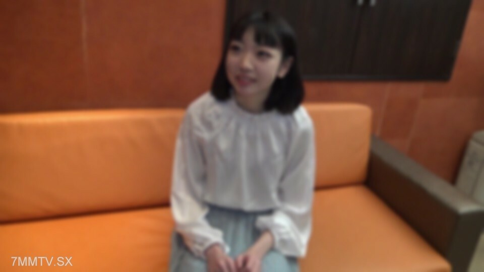 FC2-PPV-3173671 作风出众的学生便利店店员！有这样的女孩上夜班可以吗？