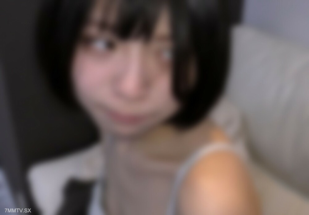 FC2-PPV-3238140 *限时【青岚曝光】Chotokuzo Ano Sake的人气超人气cosplayer。欺骗，纯洁无辜的女朋友，自我推销。如果用眼睛看地面，就会有大量的光返回地面。