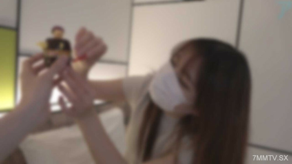 FC2-PPV-3269310 Natsuki-chan，一个 18 岁的 Tozu 女孩，住在一个小镇。作为一个成年人，我很紧张，但我突然不知所措。