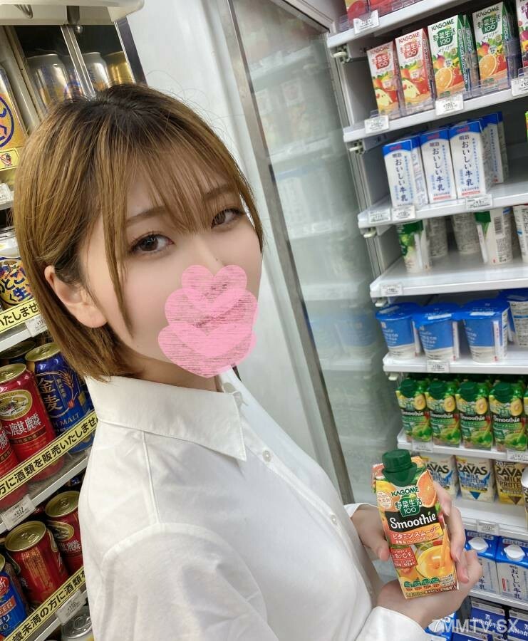 FC2-PPV-3269117 骗皮白刺苗的咖啡厅邀请卡美女多人联机，连续第10次阴道射精。