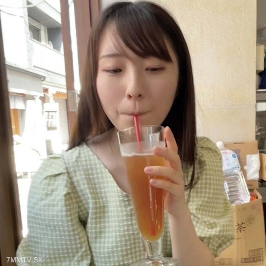 FC2-PPV-3437395 午餐后 10 分钟与未来的酵母关节你可以做什么 Shinobu 口性交射精 10 分钟