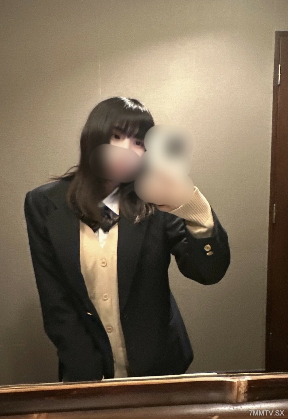 FC2-PPV-3592221 皮肤怪异E罩杯神风颠覆美！充满兴奋地体验生活，迈出人生的第一步