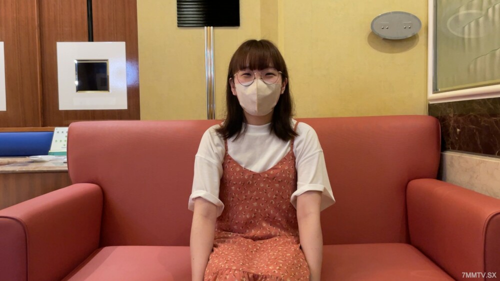 FC2-PPV-3617227 戴伊写的奇怪的爱好*OL。一种不常见的公共简易眼镜 * 灯罩是由刺穿的肉棒制成的。