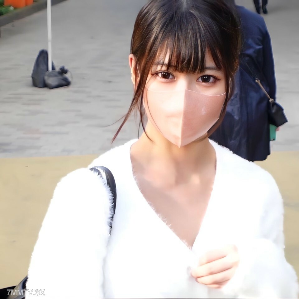 FC2-PPV-4003498 你是怎么写“所有的灯”，“什么都没有”，“890pt”，你是如何在SNS上获得视频的？ ？尴尬，尴尬，尴尬啊，萧尘真是尴尬啊！ ！