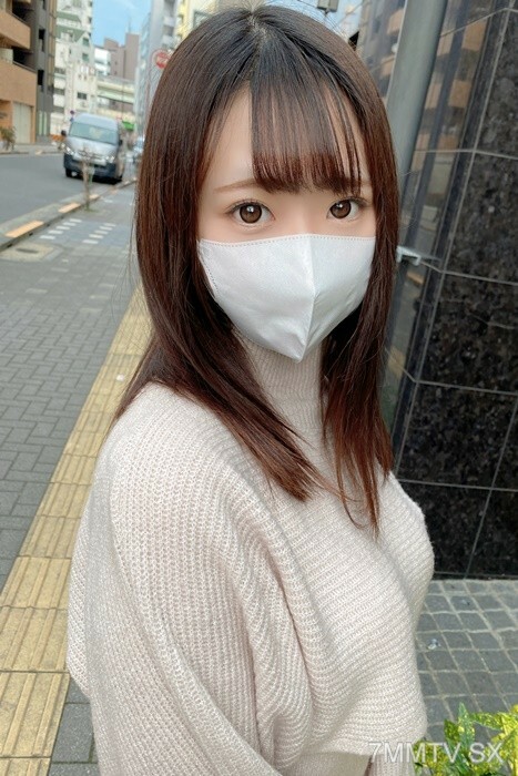 FC2-PPV-4021362 【中出续】长期接触男人的美腿美体店员，和正处于激烈性爱中的女人。当然，最后种子还是会继续播下去♪