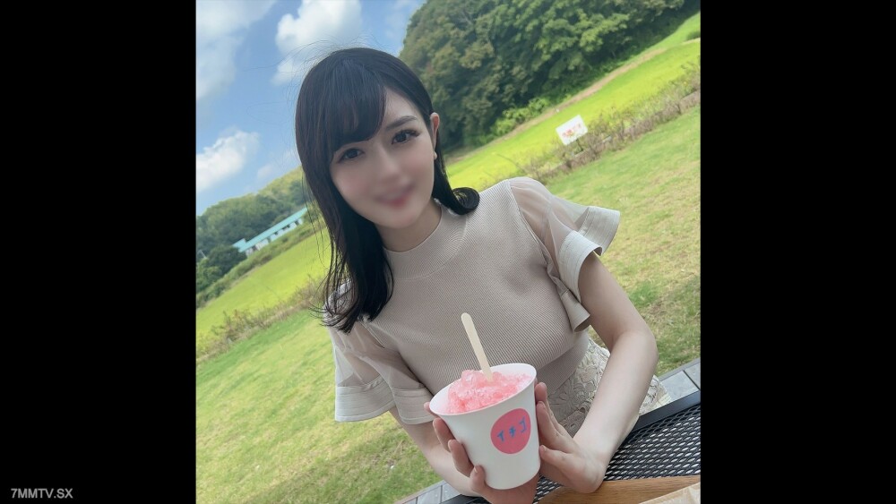 FC2-PPV-4008915 第一轮成功！只有现在！ ！一个有著半长黑发的美丽贵族钢琴老爷子，一个美丽的贵族模样的大师，全身赤裸……一个干净漂亮的女人，一头浓密的头发，一副不精致的样子！ ！连续射精！ ！
