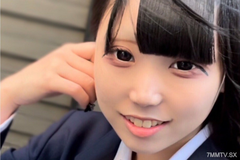 FC2-PPV-4077629 红羽，男人心中的笑点地下偶像！ ！ 18岁美穴美臀♪修学旅行途中新鲜J○集体授精！ ！