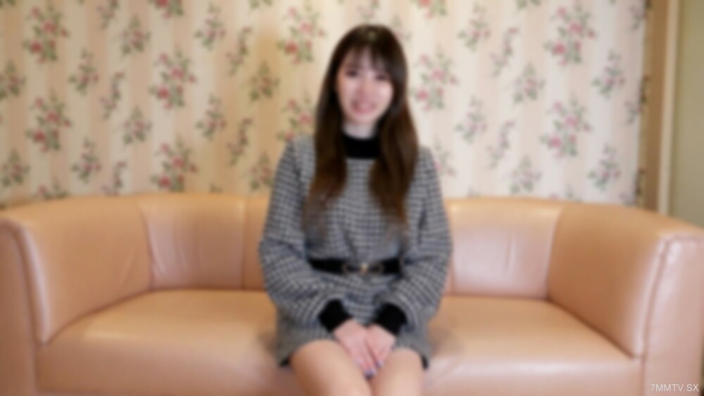 FC2-PPV-4245550 第一次射精！国外豪华列车上工作的美女艺人身材彻底变样，性感至极！大叔的天然唾液乳液都被挤了～哈哈 床上摸索其他乳头，其他乳头都被摘掉了⤵ *高品质