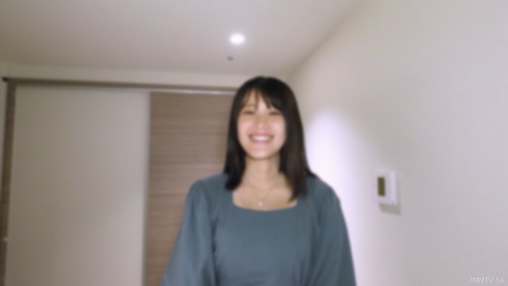 FC2-PPV-4289183 【美腿】D罩杯、大腿修长、身材健康的美女。前偶像狭小女人穴的射精。一个射精强迫症和凶猛的老人。