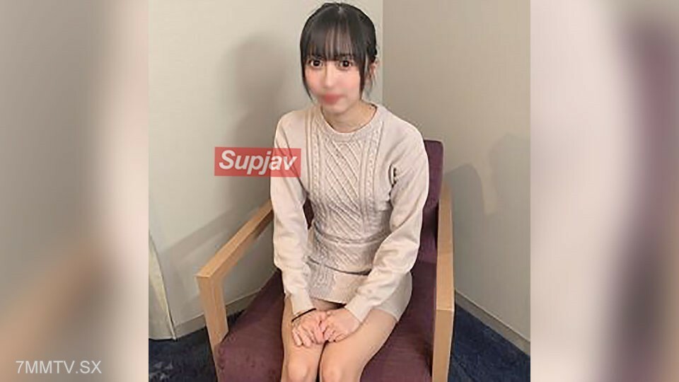 FC2-PPV-4343600 刚从学校毕业，她是个纯洁的白色天使。剃头美男外阴射量大，清帝美腰！