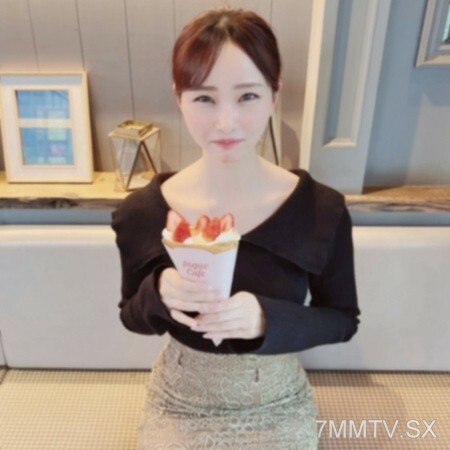 FC2-PPV-4405710 二轮的性别突然变了，变得疯狂起来。美容院美女被光照射后…大量白皙美丽的小山和和敏感体感达到羞耻，大量凸出射精！