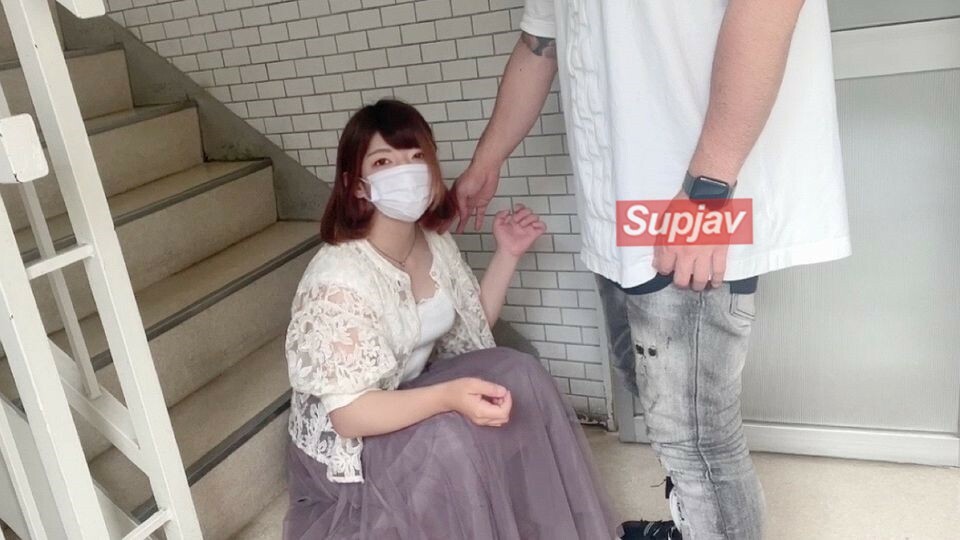 FC2-PPV-3073318 我坚持让同事的妻子给我口交，“只是口交”，然后强迫她脱掉裤子并插入我www [是]