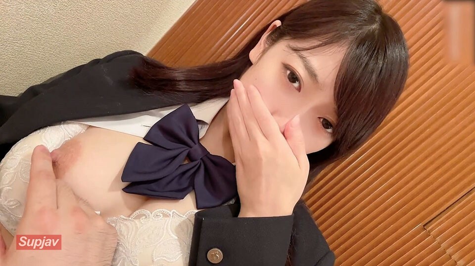 FC2-PPV-2210963 [个人写真] 大都会棒俱乐部③ H罩杯透明感