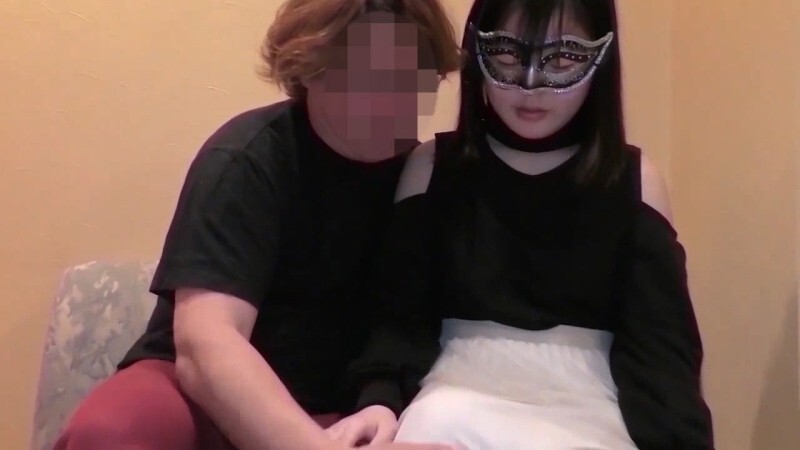FC2-PPV-4656385 [5天5折，中出] 25岁的年轻妻子用娇嫩的身体呻吟。