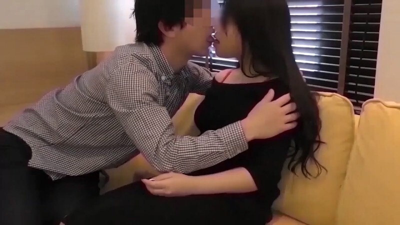 FC2-PPV-4664647 【5天限量发售重编版瘦脸马赛克】不可能*30岁巨乳人妻带给我「裸身就没事了…」重编版