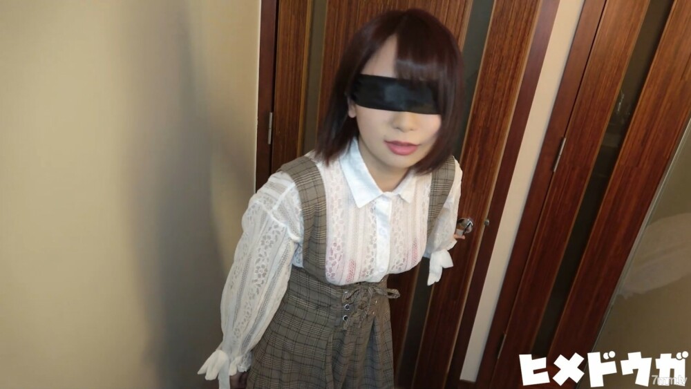 FC2-PPV-1956039 [完全素人115] JD Elina 19岁Part 2 偶像级美少女这就是极限蒙眼性爱&amp;面具自慰
