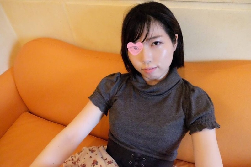 FC2-PPV-4669377 【无码单独拍摄】一脸严肃，隐藏巨乳，阴部未修剪，让我兴奋不已的性爱视频【加分项：高清图集及额外内容】
