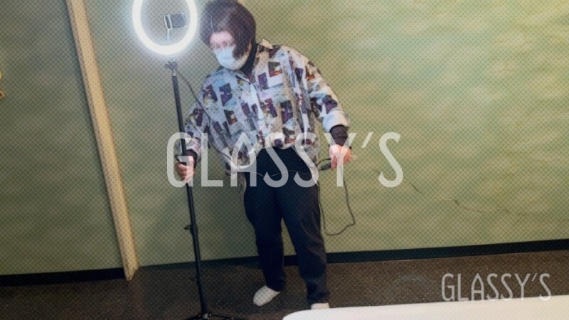 FC2-PPV-4685127 #19 给新手员工的中出和口交│GLASSY'S