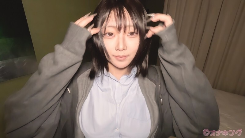 FC2-PPV-4790184 【I罩杯神级巨乳】「我以前对自己的大胸很自卑，所以故意让它们看起来很小…」一个原本对自己的大胸缺乏自信的女孩，露出她傲人的双峰，疯狂呻吟，达到高潮。初次拍摄。