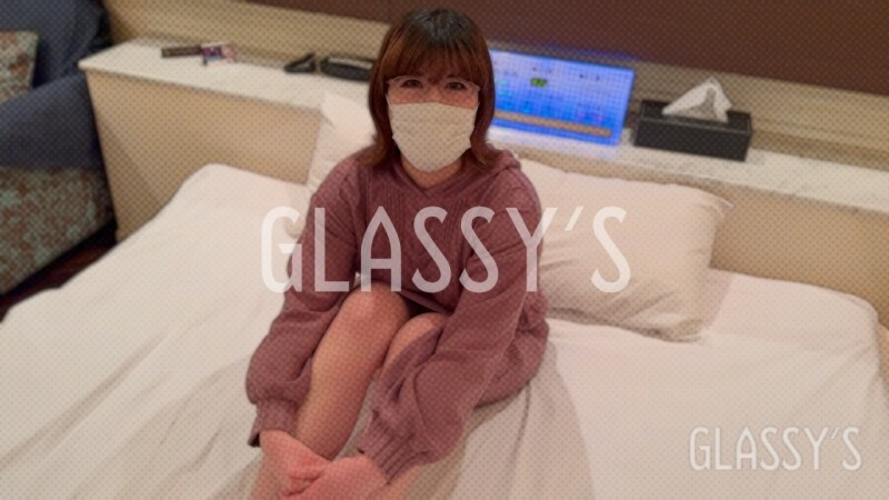 FC2-PPV-4739190 #31 给身材松垮的外语老师的大量中出│GLASSY'S