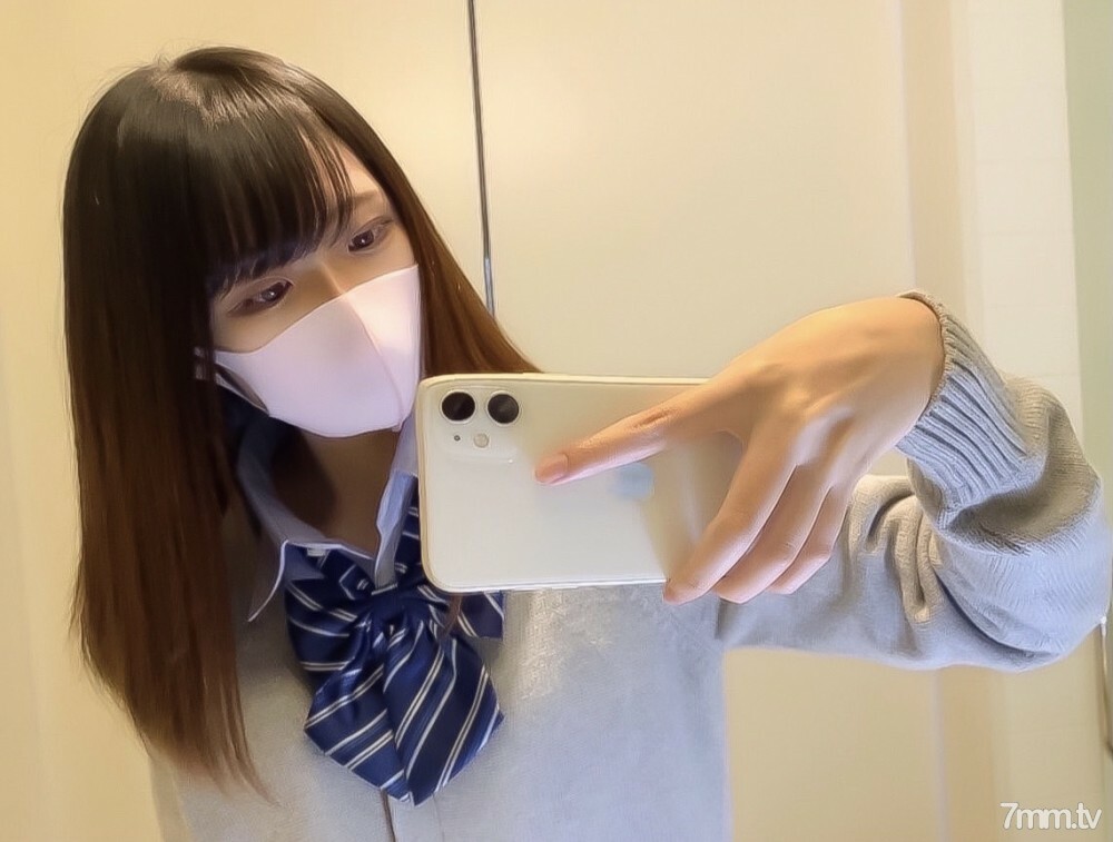 FC2-PPV-2190571 [续集] 很受欢迎！ 18 岁现役少女◯ 学生超纤细美少女Rika-chan 最新作品！放学后一起做泳衣，拍出人生第一次大量面部射精吧！