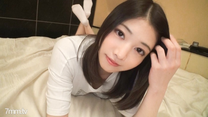 SIRO-3748 【第一枪】网络AV应用→AV体验在坏男友的指点下拍摄926AV出镜！ !!她对男朋友有身体，但在她面前，她似乎很开心。