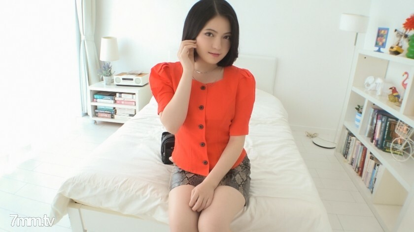 SIRO-3949 【第一枪】【白皙美人】【敏感零食小姐姐】晚上下班前回来打工。下班前来的零食小姐姐好多次带著阳具过世了..申请业余，第一次AV拍摄101