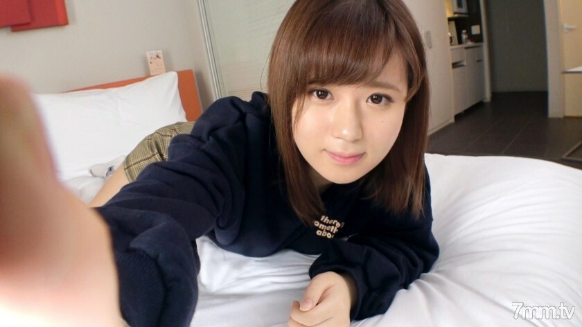 SIRO-4004 【第一枪】【18岁紧致肌肤】【青春依旧..】天真少女说“想去动物园或水族馆约会！”淋湿了...网络AV应用→ AV体验拍摄1136