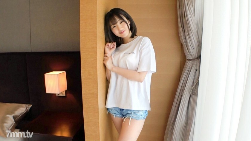 SIRO-4487 [第一枪] [皮肤白皙柔软的活跃JD] [变成蓬松的脸..]“我真的很喜欢楚..”她像男孩一样强烈的印象，但当她被一个大公鸡活塞刺激时..应用业余，第一次AV拍摄209