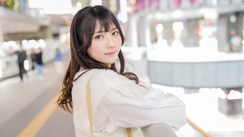 SIRO-5464 「我想成为像我崇拜的女演员那样的人！」诺亚带著纯真的笑容，做出了一个重大的决定！鼓起勇气在业余电视台首次亮相！只要你触摸她敏感的身体，她就会立刻涌出液体！ ？她害羞地抑制住自己的声音，但甜美的声音仍然流露出来！尽情享受她柔软蓬松的身体！ 【初拍】线上申请AV→AV体验拍2342